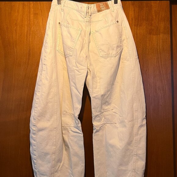 Free People - We The Free Good Luck Mid Rise Barrel Jeans - Picture 4 of 5